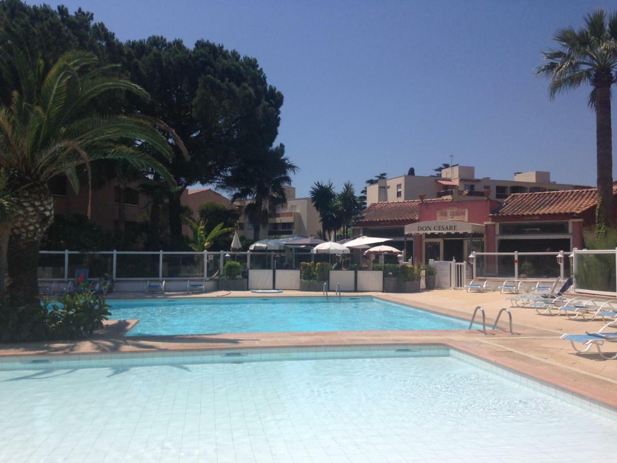 Appartement T2 de standing au pied des plages Golfe-Juan Buitenkant foto