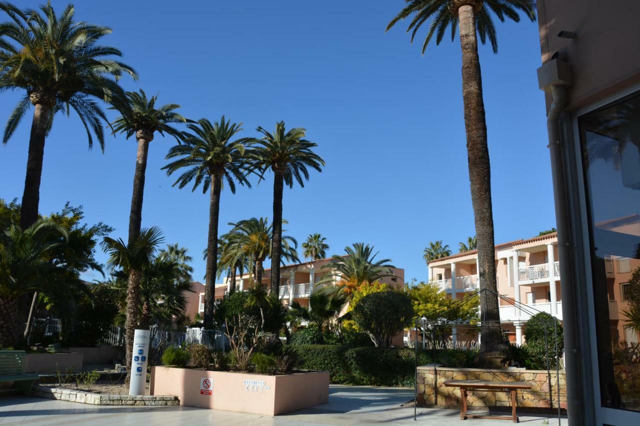 Appartement T2 de standing au pied des plages Golfe-Juan Buitenkant foto