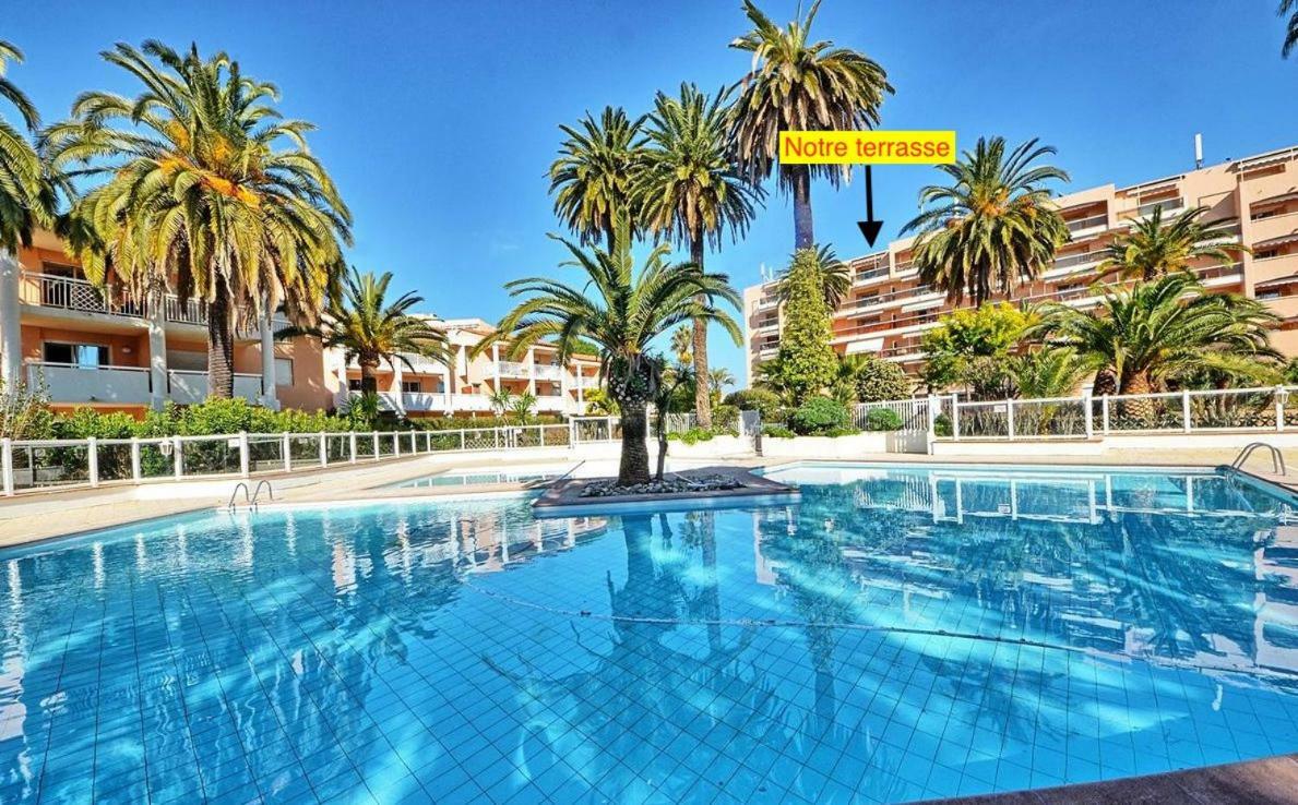 Appartement T2 de standing au pied des plages Golfe-Juan Buitenkant foto